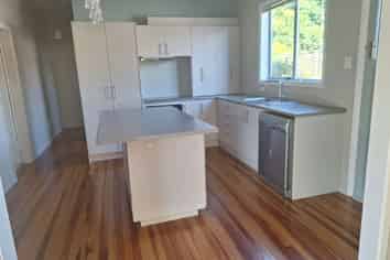 27 Wallath Road, Westown