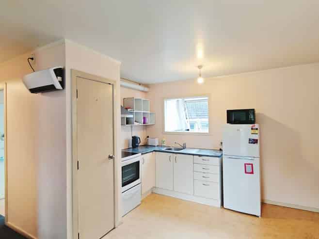 1/77 Awaruku Road, Torbay