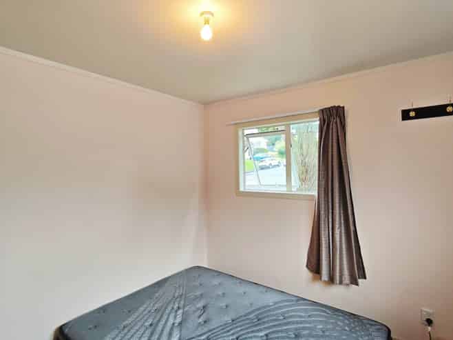 1/77 Awaruku Road, Torbay