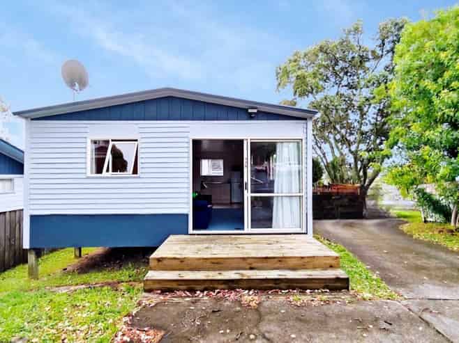 1/77 Awaruku Road, Torbay