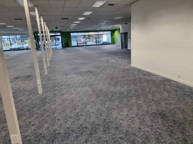 OFFICE, HOSPITALITY OR RETAIL - BEST LOCATION