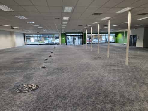 OFFICE, HOSPITALITY OR RETAIL - BEST LOCATION