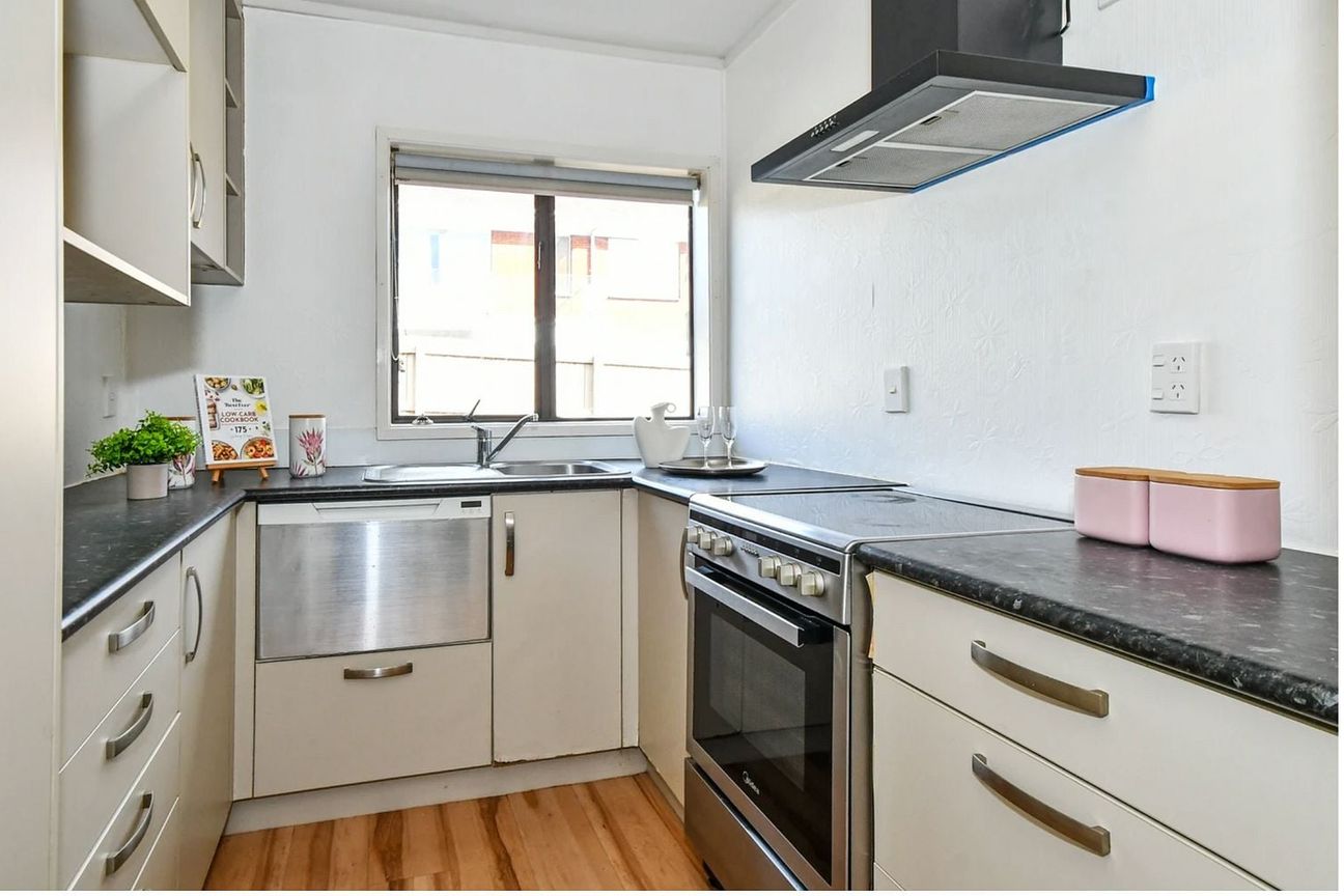 MIDDLEMORE-'Ready to move in' - Vista 4