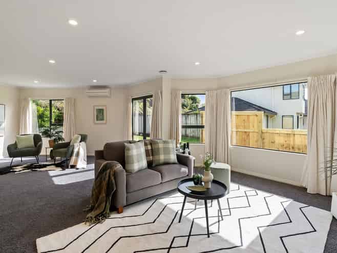 69 Joseph Banks Drive, Porirua