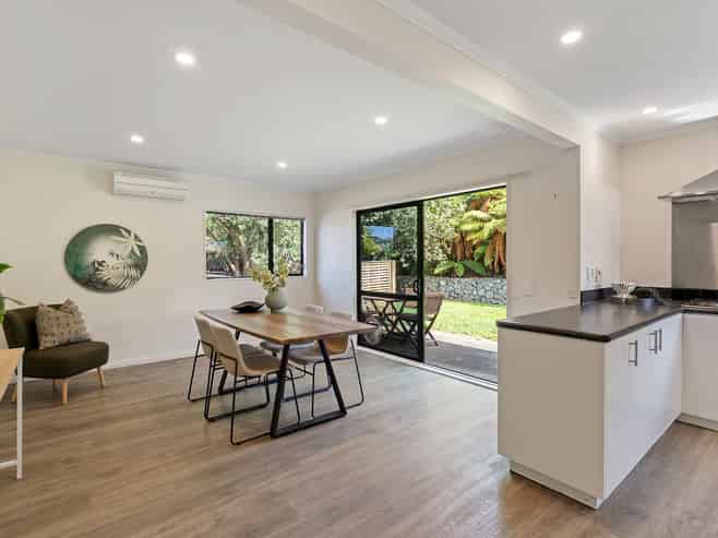 69 Joseph Banks Drive, Porirua