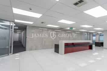 PRIME LOCATION WITH EXCELLENT STREET VISIBILITY