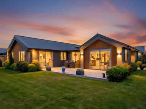 12 Polar Lane, Lincoln