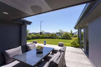 12 Polar Lane, Lincoln