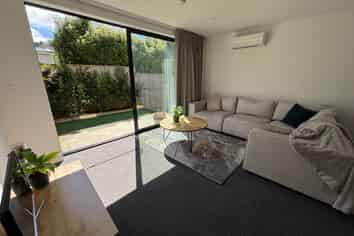 4/210 Karori Road, Karori