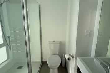 4/210 Karori Road, Karori