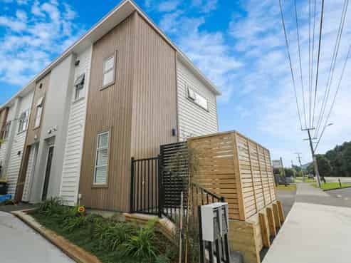 53 McGrath Way, Taita