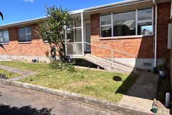 256C Courtenay Street, Strandon