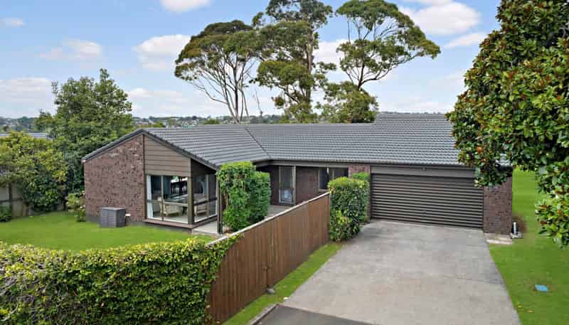 6 Baronie Court, Half Moon Bay