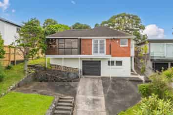 2 Sea Vista Avenue, Beach Haven