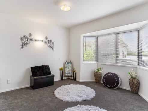 9A Pine Avenue, Henderson