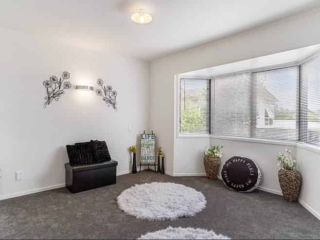 9A Pine Avenue, Henderson