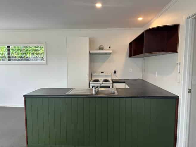 9A Pine Avenue, Henderson