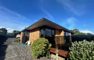 2/247 East Coast Road, Mairangi Bay