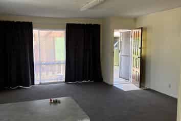 1/141 Hillside Road, Papatoetoe