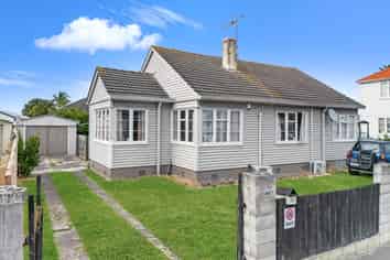 158 Carlyle Street, Napier South