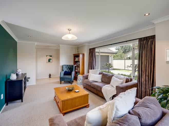 17 Blythfield Place, Taradale