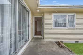 14 Dinwiddie Avenue, Onekawa