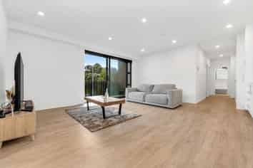 102/7C Hinaki Street, Point England