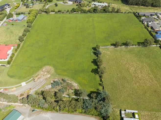 2-4 Satori Way, Feilding