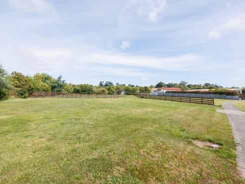 2-4 Satori Way, Feilding