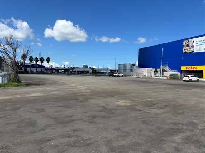 CBRE | 7,500sqm Mt WLG Yard - Available Now