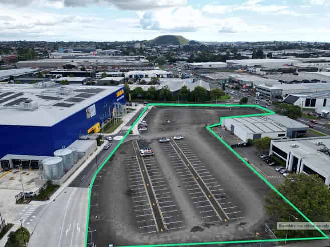 CBRE | 7,500sqm Mt WLG Yard - Available Now