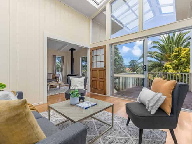 1 Cassley Crescent, Papakowhai