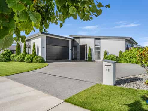 11 Westpark Boulevard, Fernside