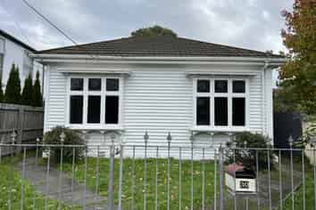 30 Dickens Street, Addington