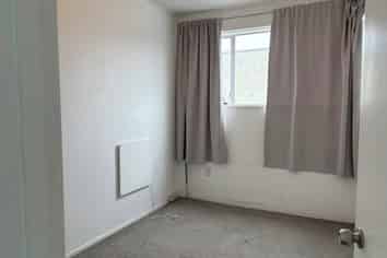 100M² UPSTAIRS OFFICE FOR LEASE
