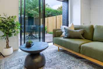 13/24 Devonport Lane, Merivale