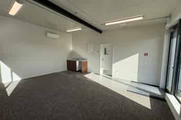 Brand New High Spec Industrial Units-North of City