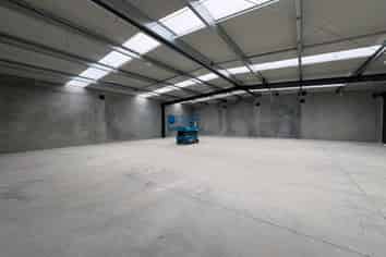 Brand New High Spec Industrial Units-North of City
