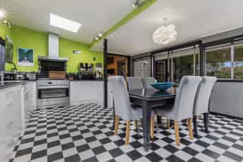 83 Bruce Road, Levin