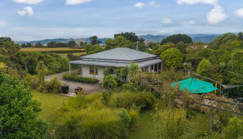 83 Bruce Road, Levin