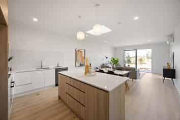 2/31 Lumino Terrace, Peacocke