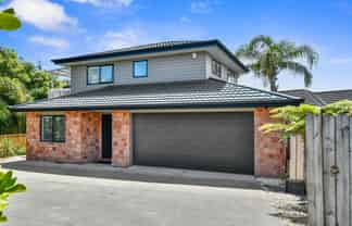 11a Logan Place, Waiuku