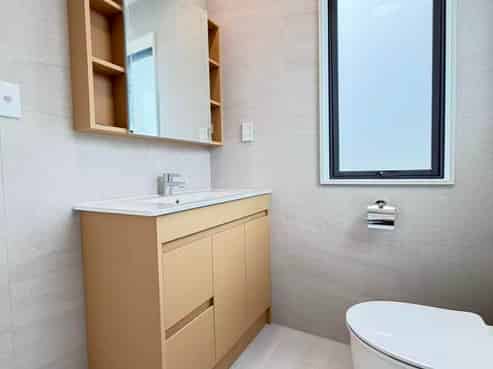 29 Crown Crescent, Otara