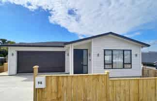 98 Taikura Ave, Red Beach
