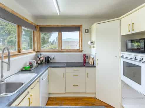 83 Watt Street, Featherston