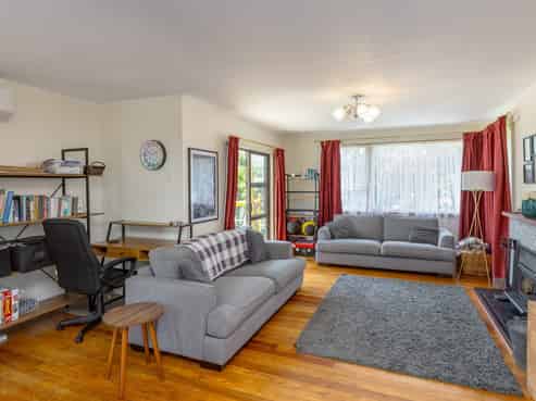 83 Watt Street, Featherston