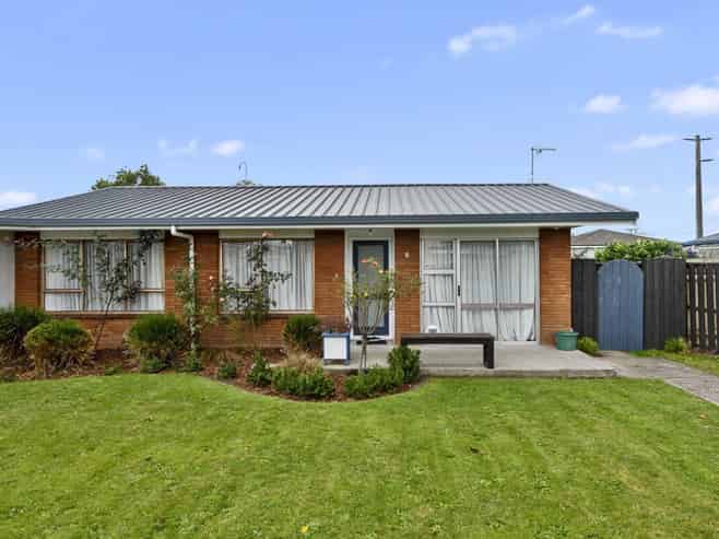 1 Sandringham Road, Enderley