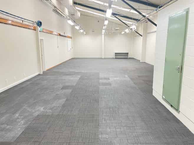 Office/warehouse with river outlook