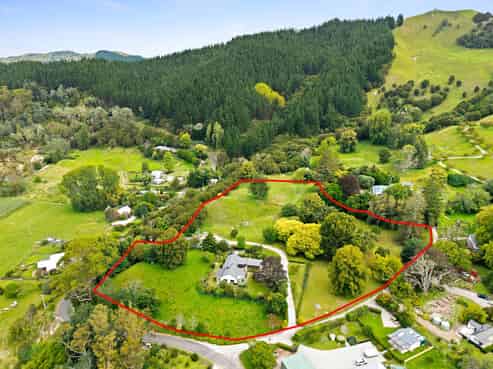 596 Riverside Road, Matokitoki