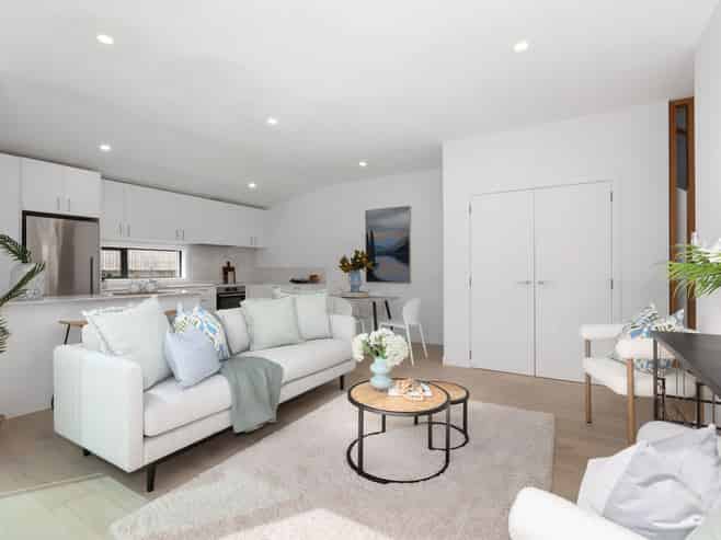 6/323 Riverside Drive, Waterloo